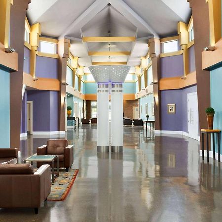 Royal Hotel Edmonton Airport Trademark Collection By Wyndham Leduc Buitenkant foto