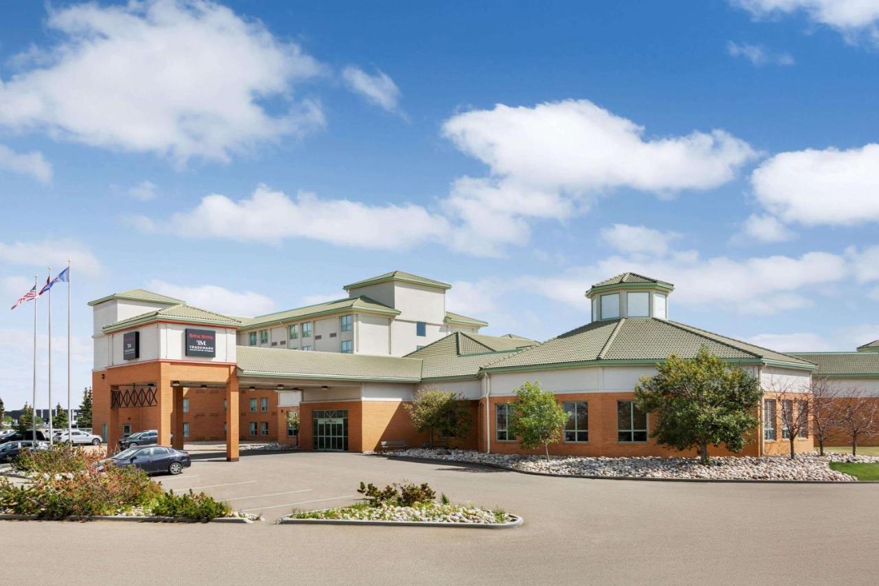 Royal Hotel Edmonton Airport Trademark Collection By Wyndham Leduc Buitenkant foto